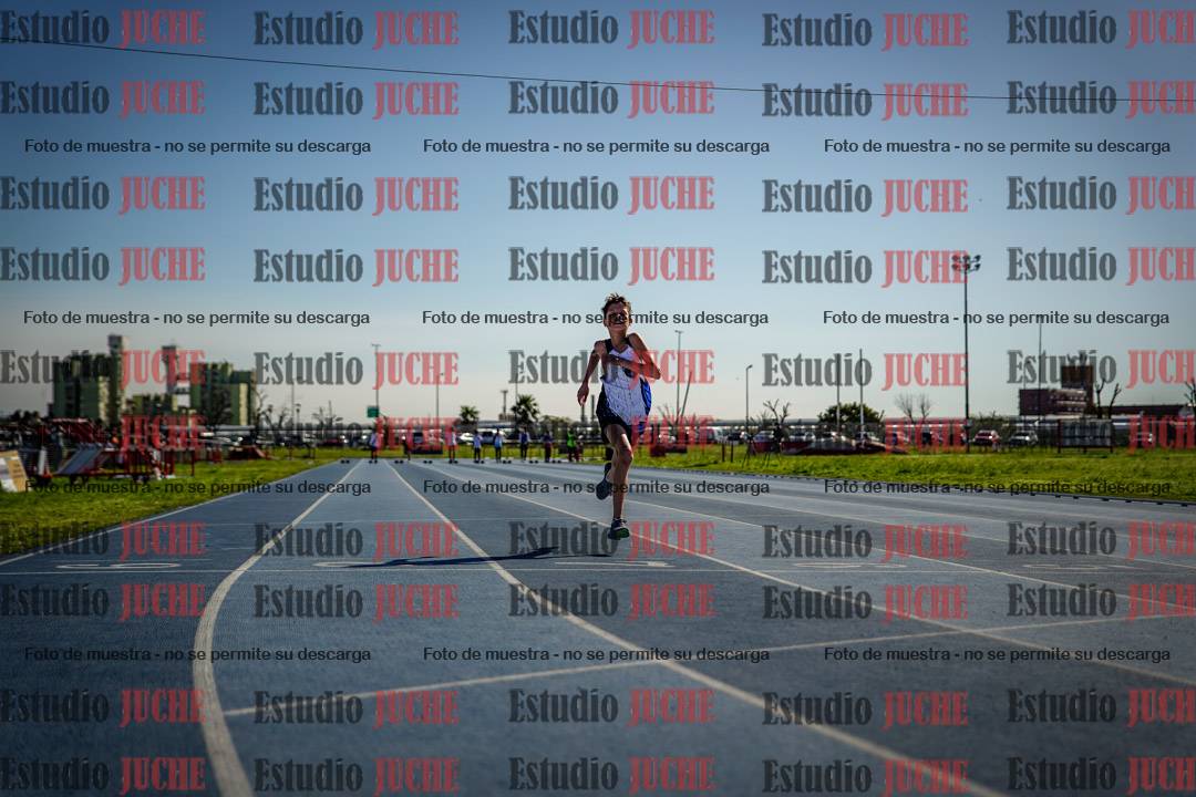 Fotos de los 80 m llanos de varones - U14