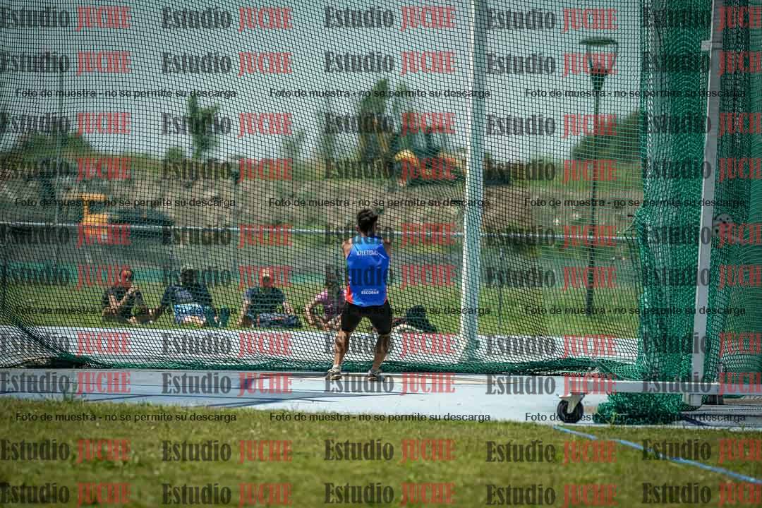 Fotos del lanzamiento del martillo de varones
