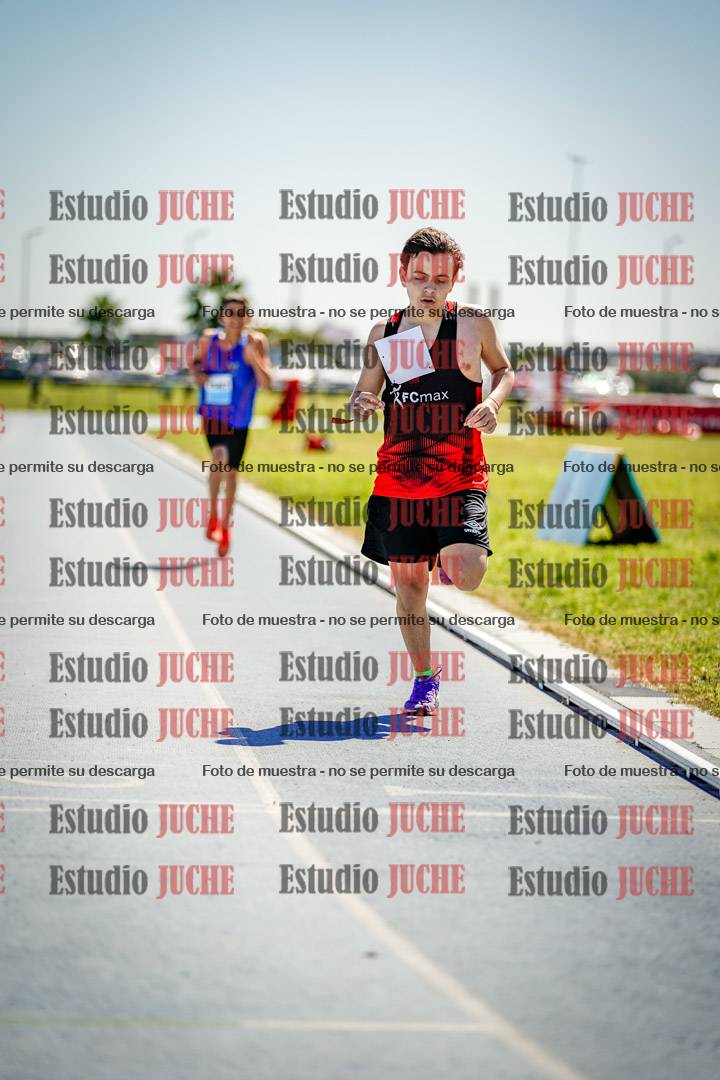 Fotos de los 600 m llanos de varones