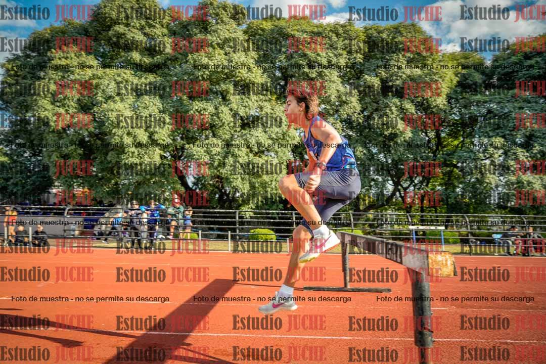 Fotos de los 2000 m con obstáculos de varones