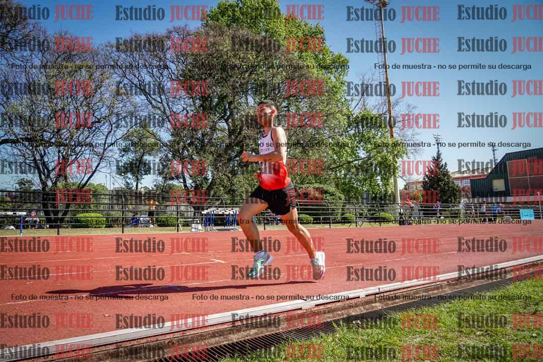 Fotos de los 2400 m de varones