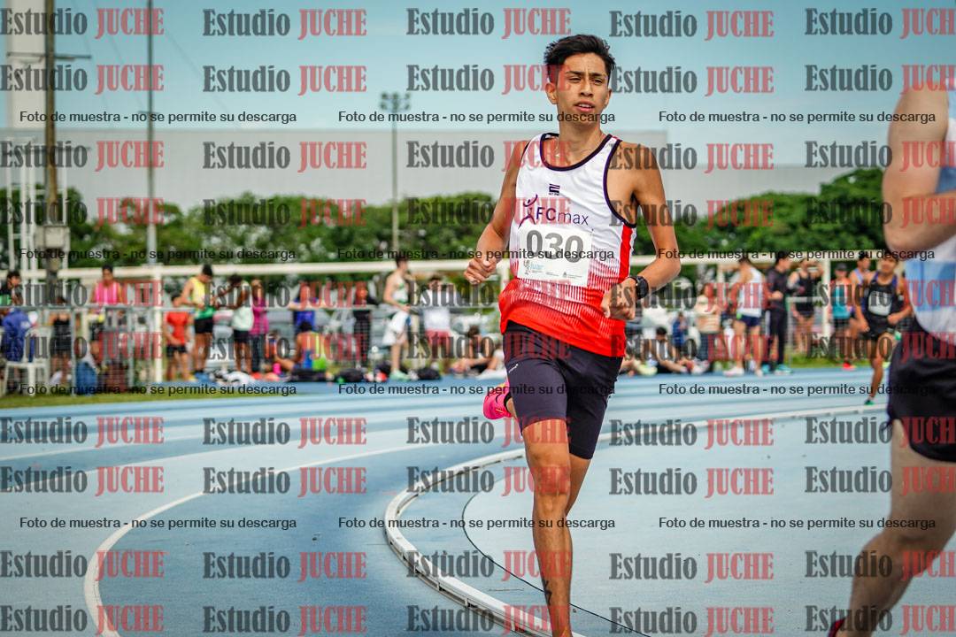 Fotos de los 1000 m llanos de varones