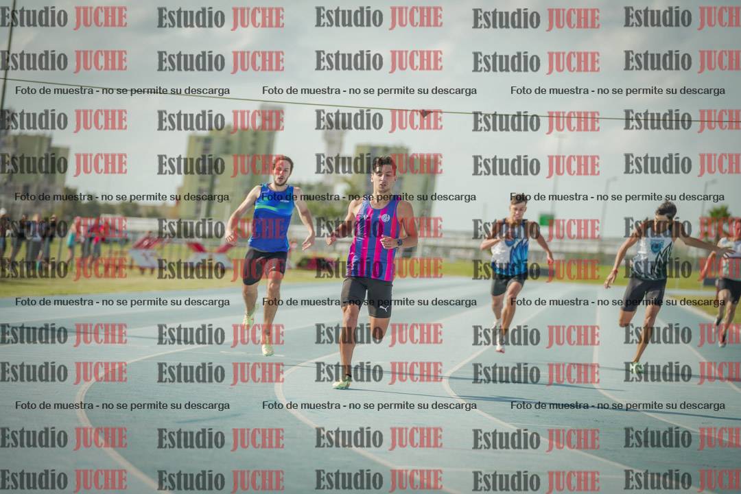 Fotos de los 400 m llanos de varones