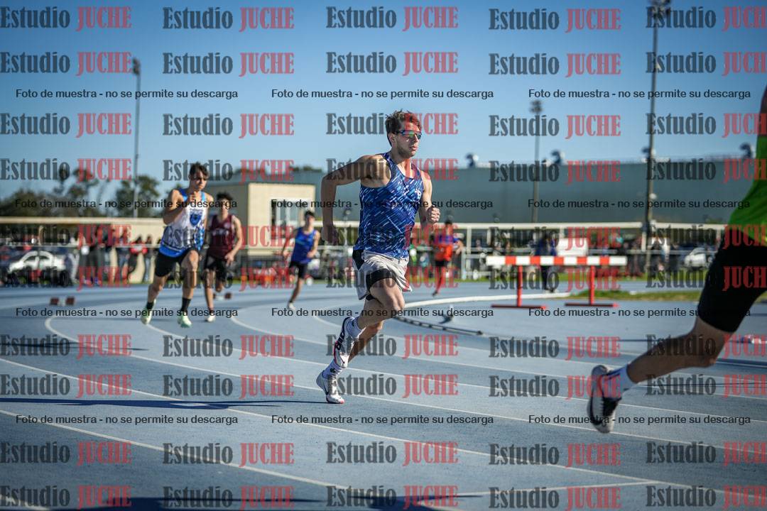 Fotos de los 400 m con vallas de varones