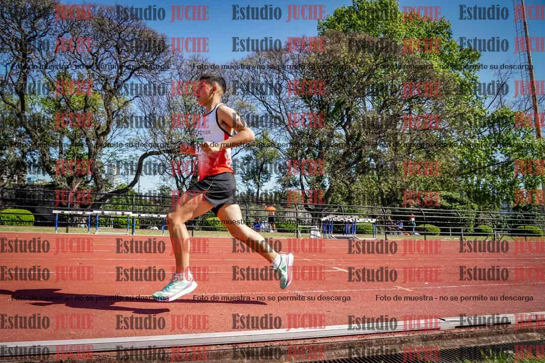 Fotos de los 2400 m de varones