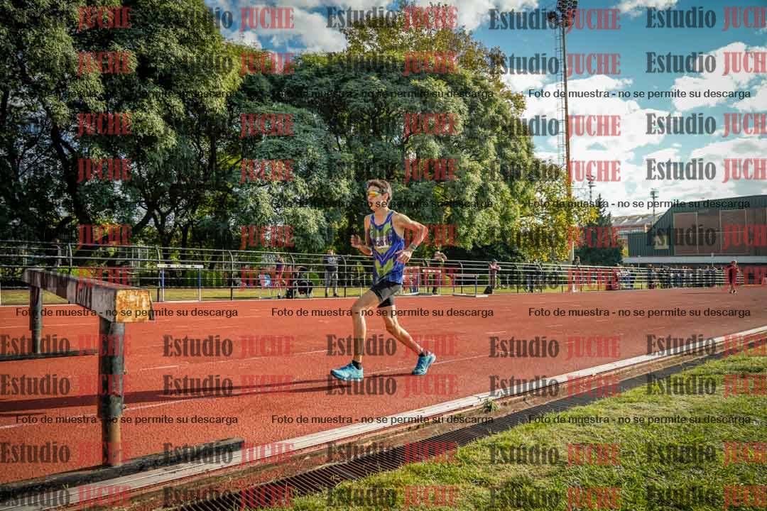 Fotos de los 2000 m con obstáculos de varones