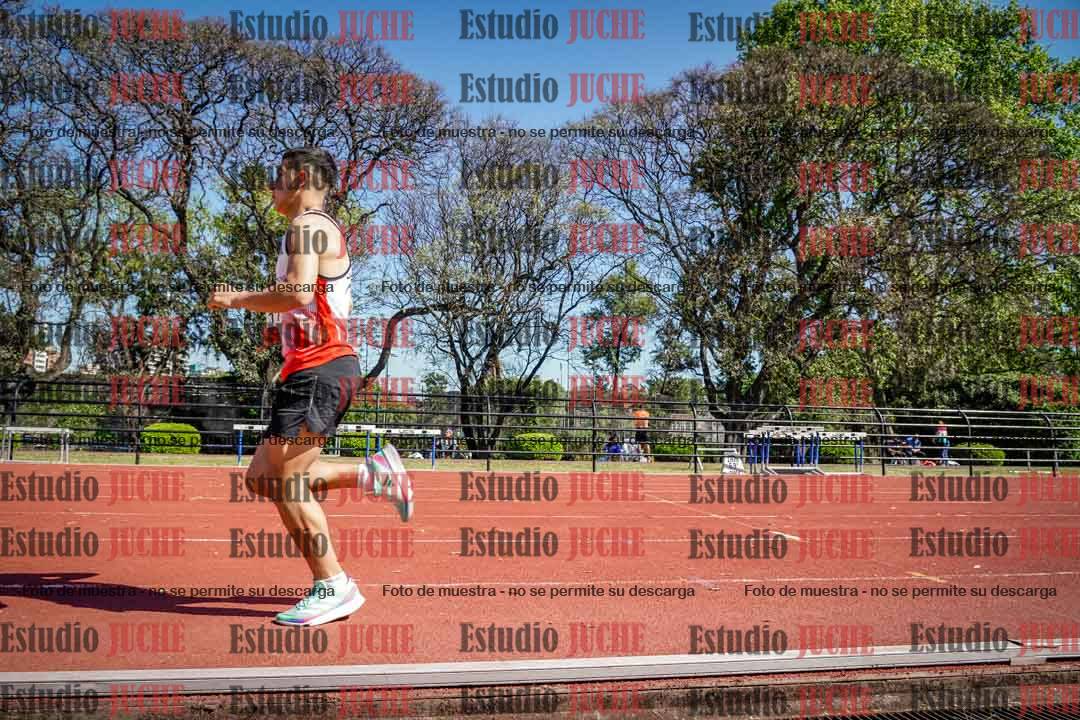 Fotos de los 2400 m de varones