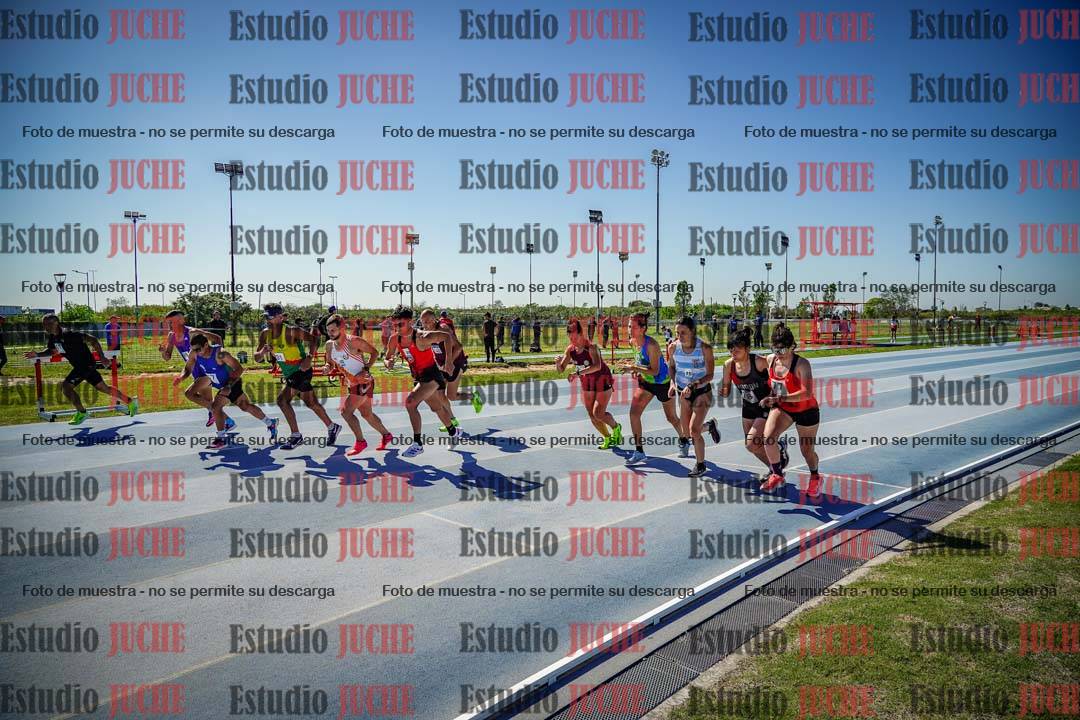 Fotos de los 5000 m de mujeres y varones - serie 2