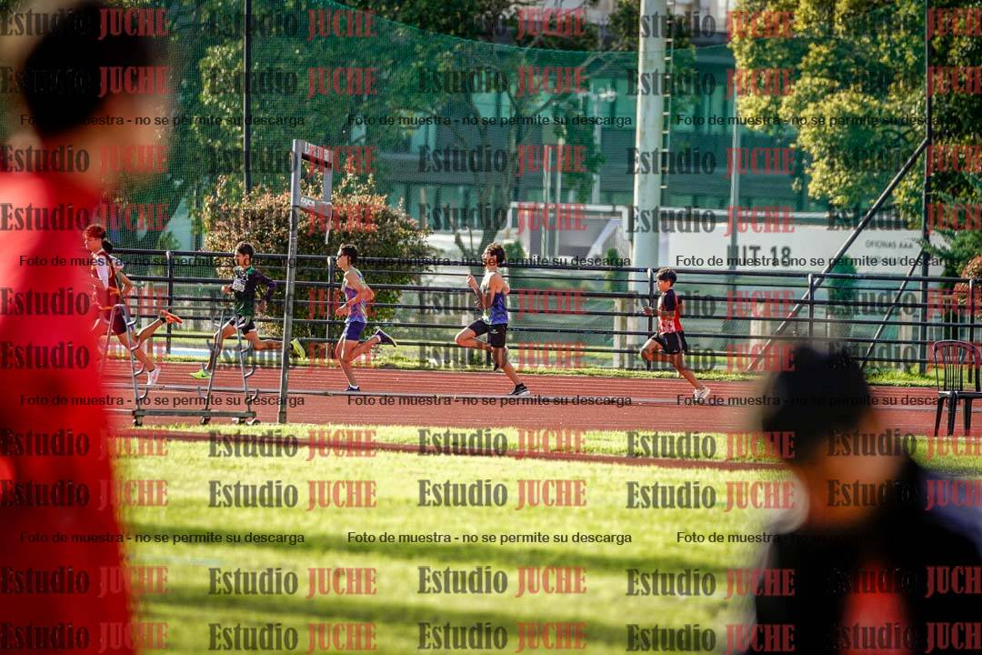 Fotos de los 600 m llanos de varones