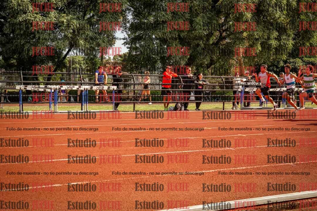 Fotos de los 100 m llanos de varones