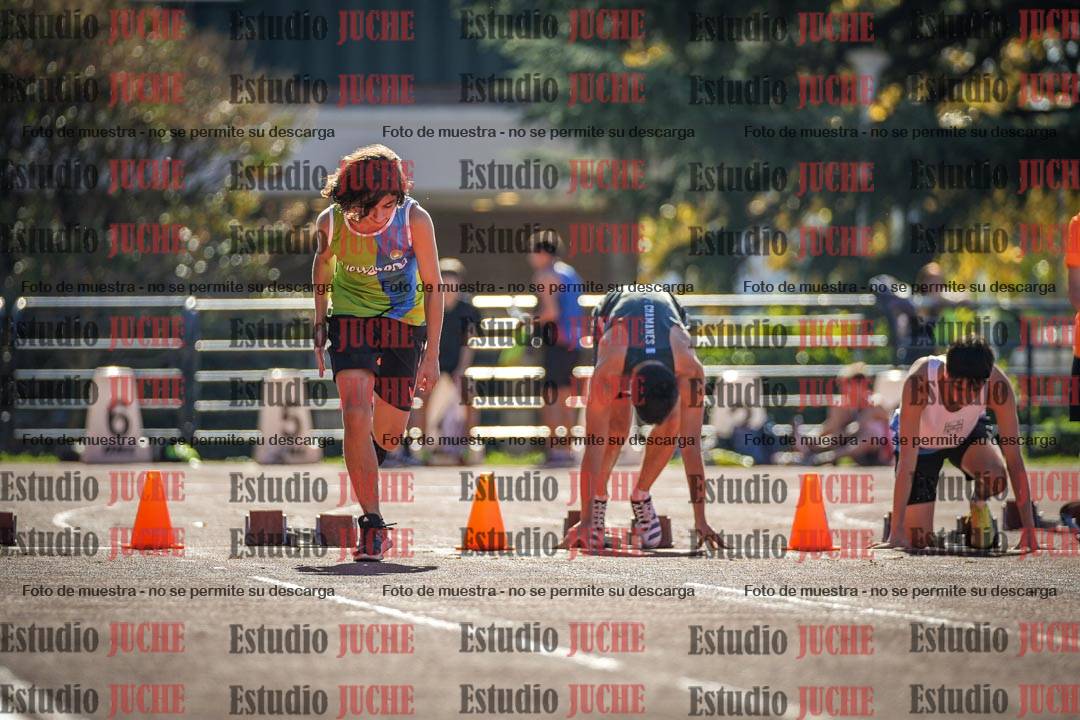 Fotos de los 80 m llanos de varones