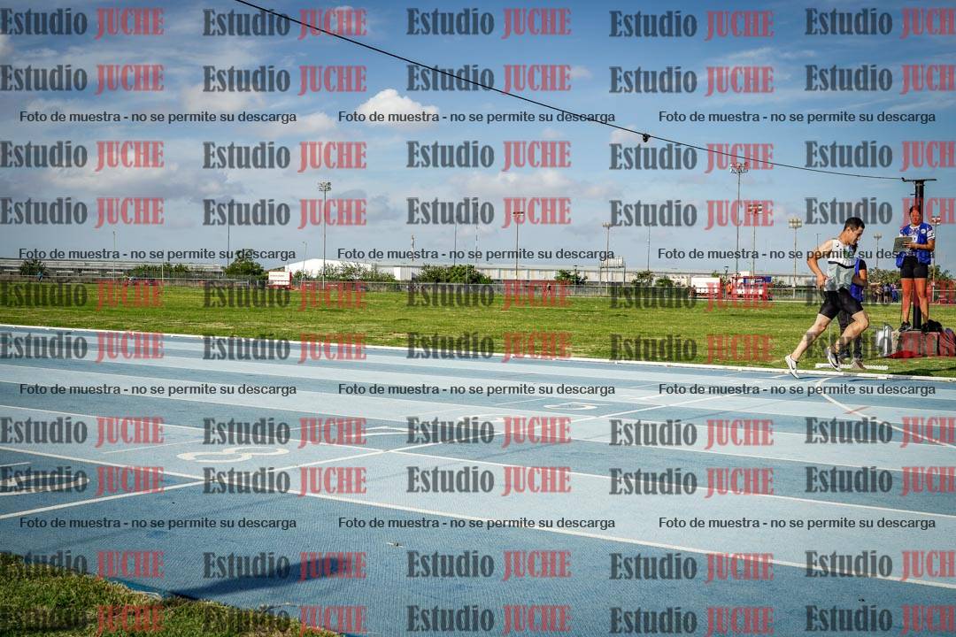 Fotos de los 400 m llanos de varones