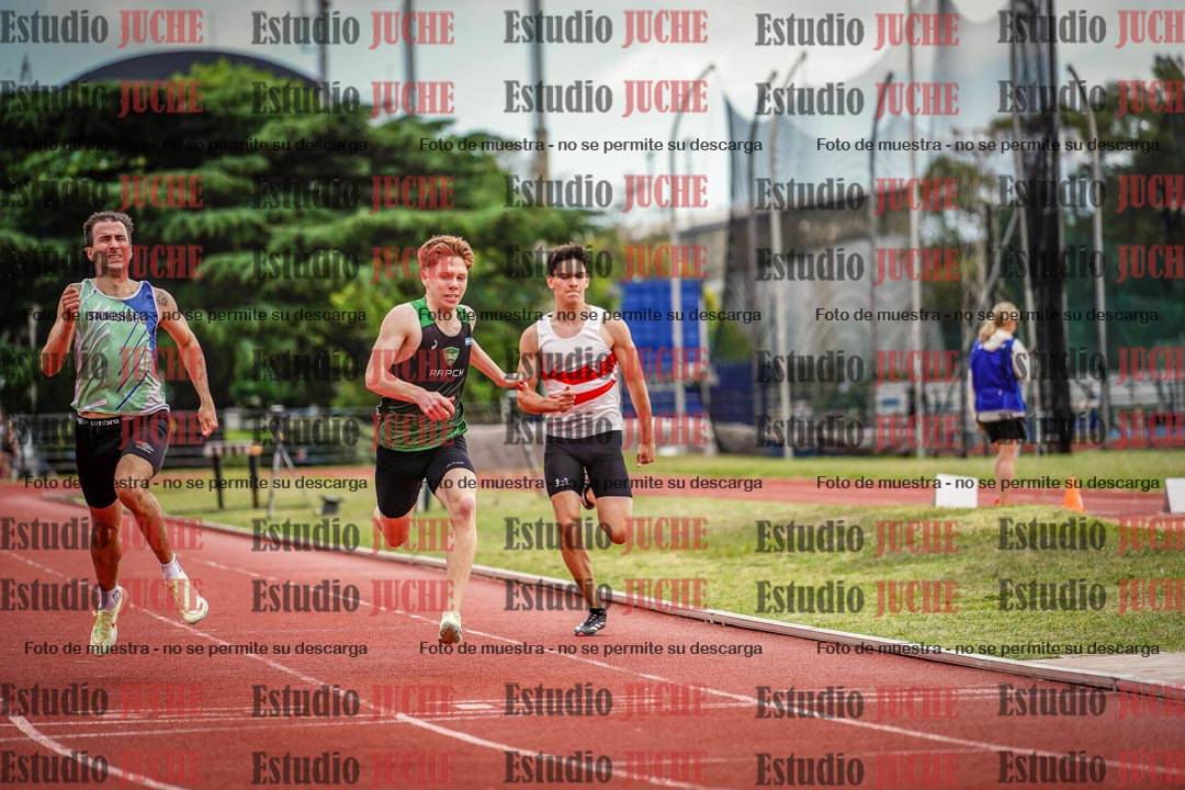 Fotos de los 200 m llanos de varones
