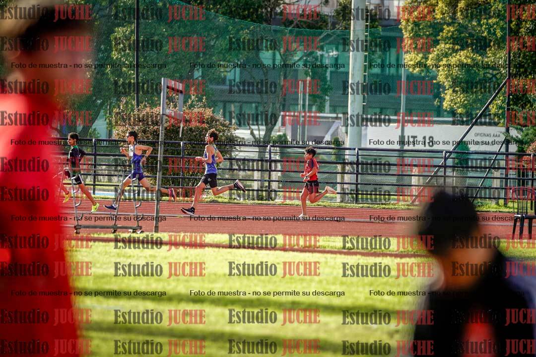 Fotos de los 600 m llanos de varones