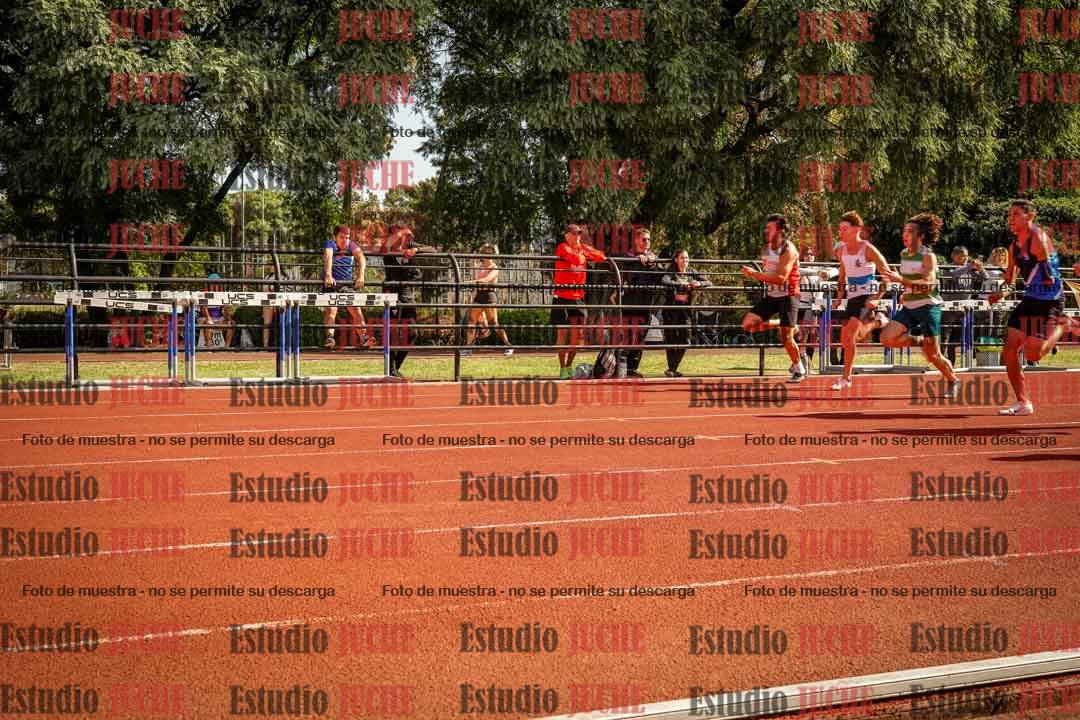 Fotos de los 100 m llanos de varones