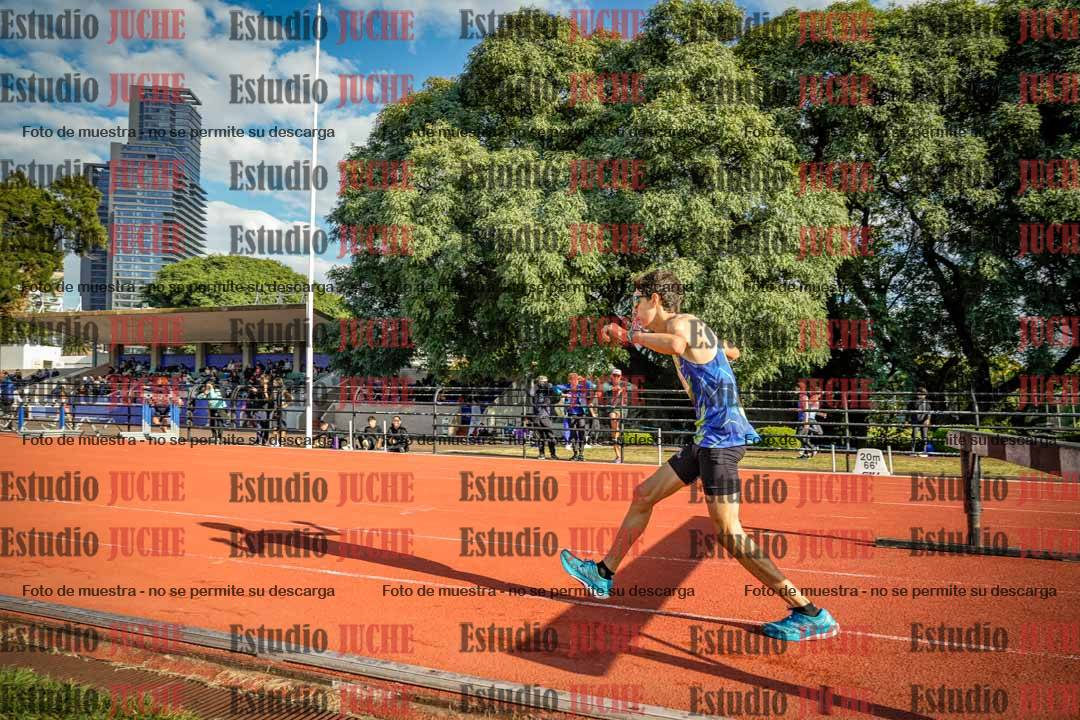 Fotos de los 2000 m con obstáculos de varones