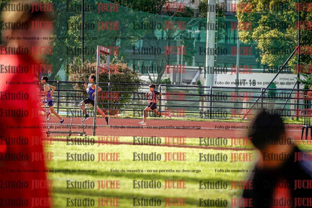 Fotos de los 600 m llanos de varones