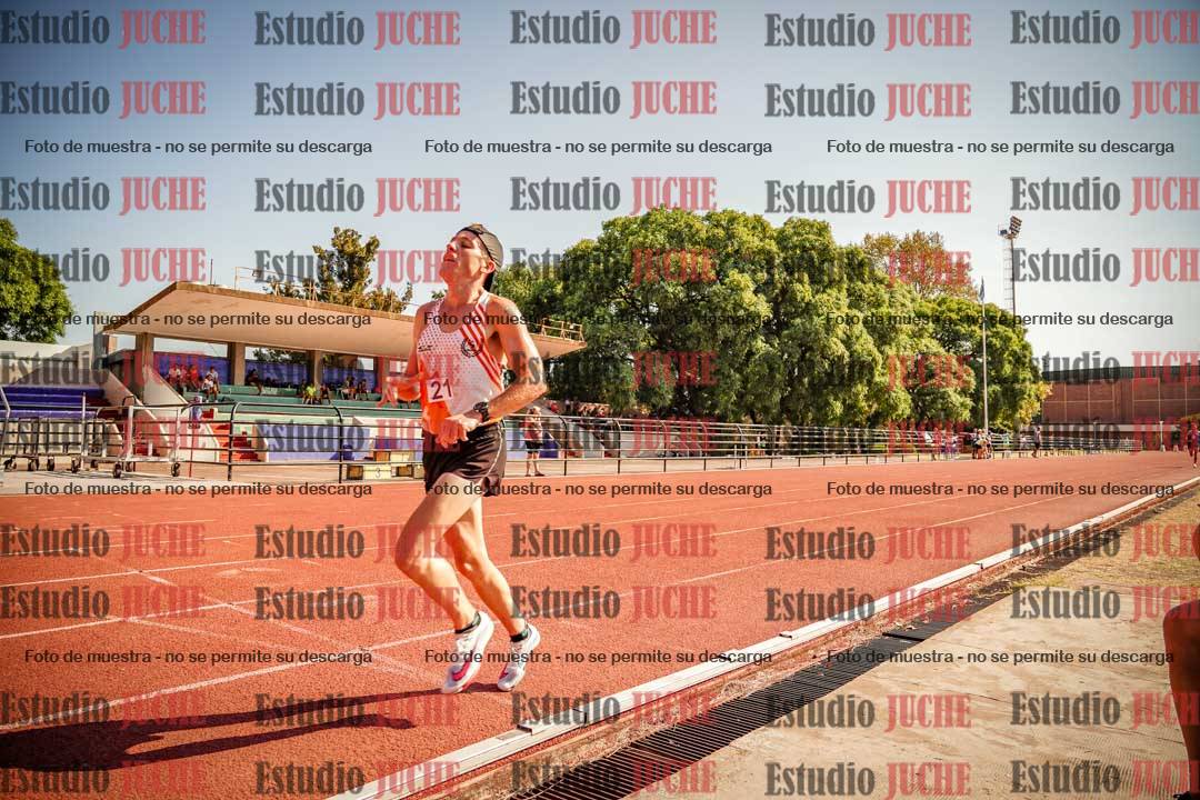 Fotos de los 3000 m llanos de varones