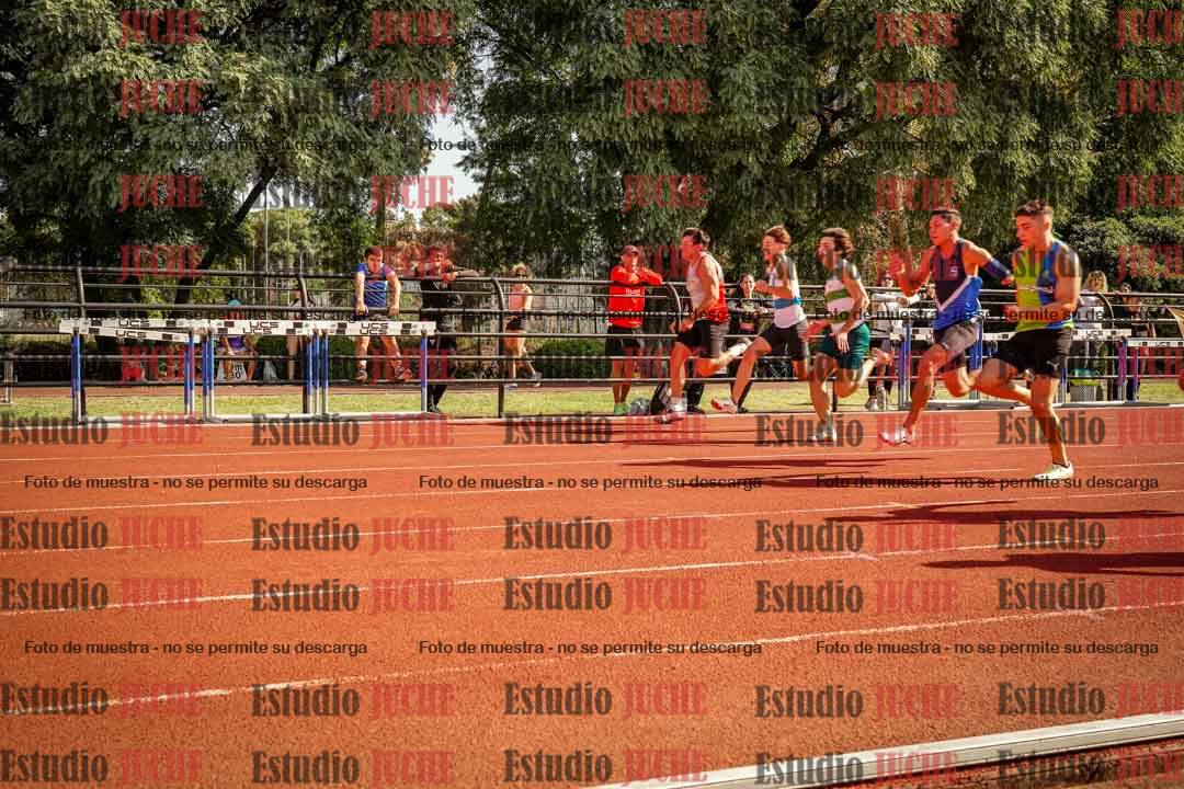 Fotos de los 100 m llanos de varones
