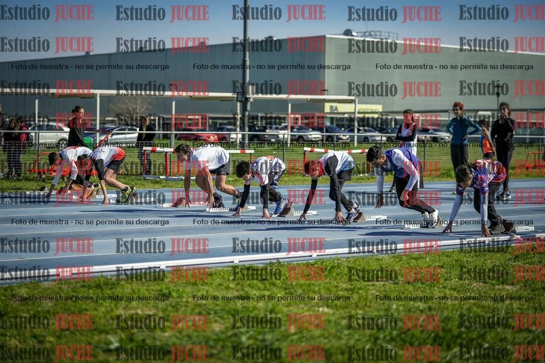 Fotos de los 80 m llanos de varones - U14