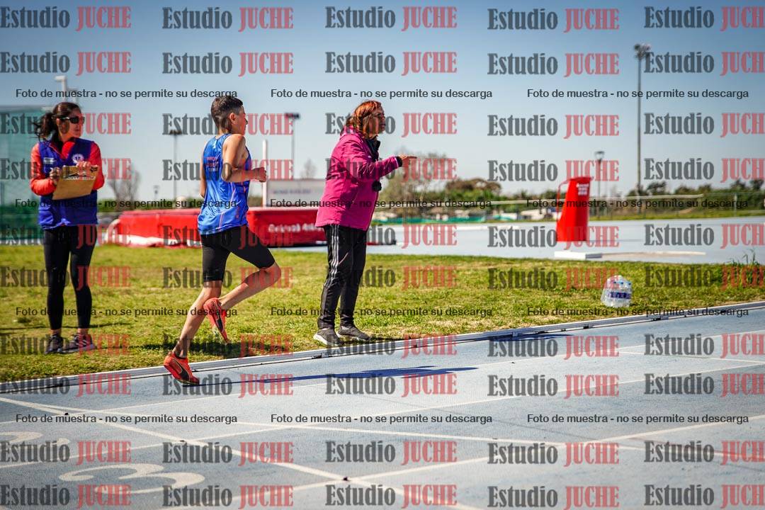 Fotos de los 600 m llanos de varones