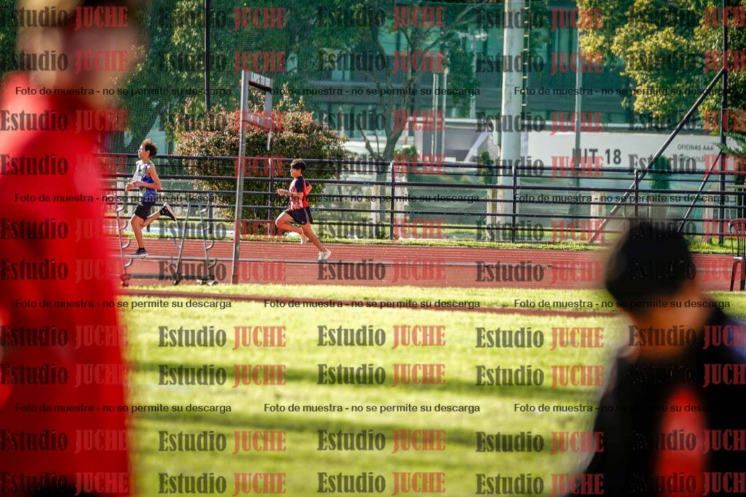 Fotos de los 600 m llanos de varones