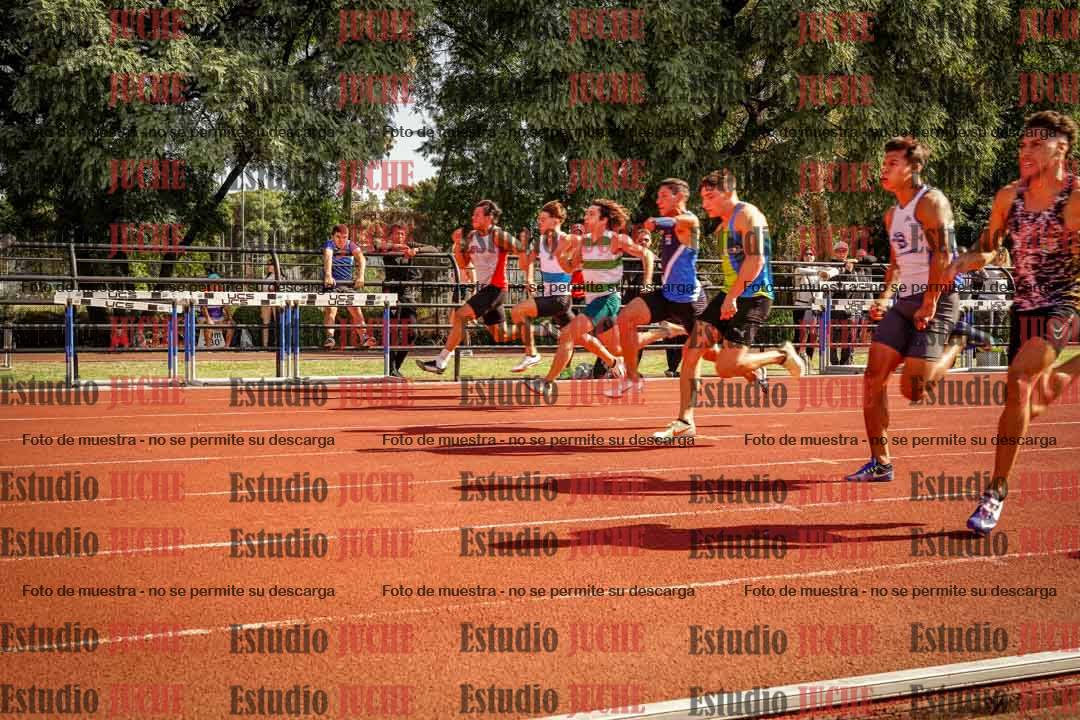 Fotos de los 100 m llanos de varones