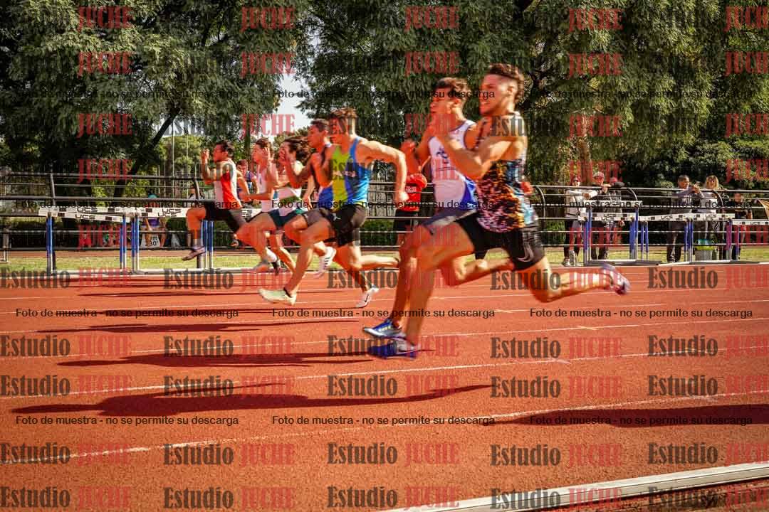 Fotos de los 100 m llanos de varones