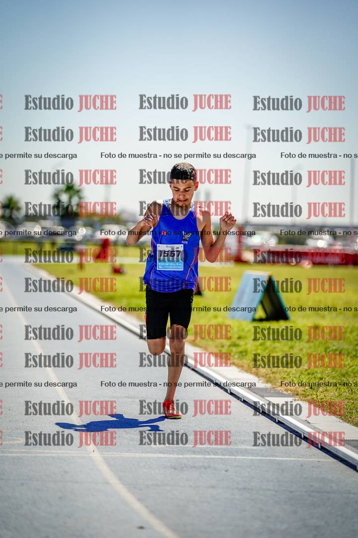 Fotos de los 600 m llanos de varones