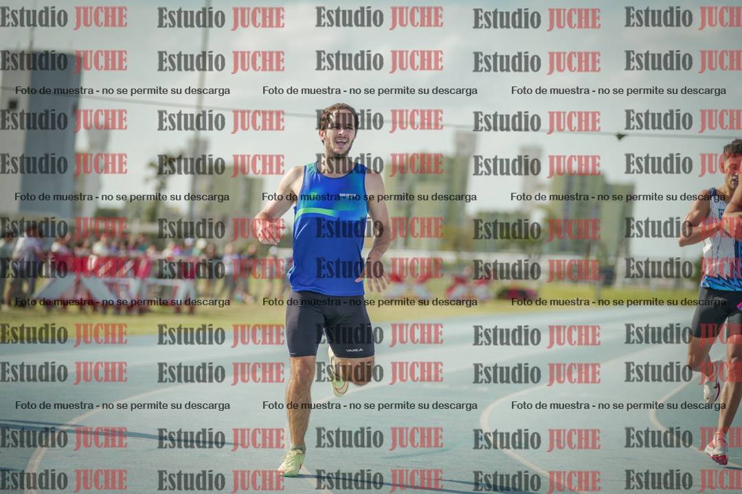 Fotos de los 400 m llanos de varones