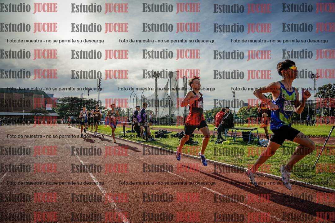 Fotos de los 600 m llanos de varones