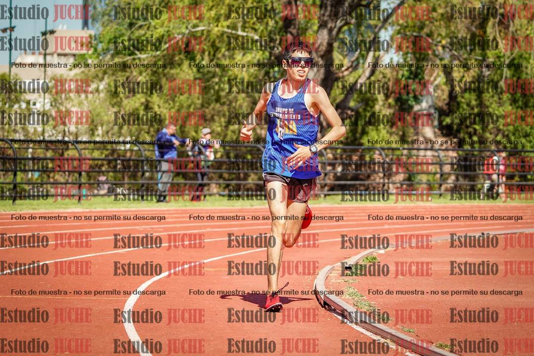 Fotos de los 2400 m de varones