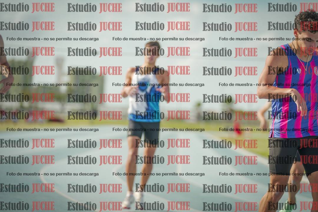 Fotos de los 400 m llanos de varones