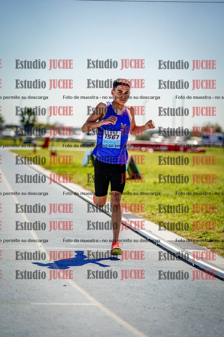 Fotos de los 600 m llanos de varones
