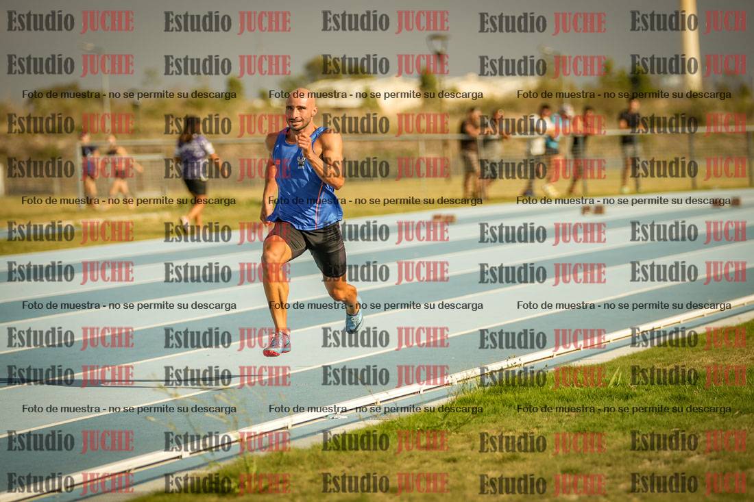 Fotos de los 300 m llanos de varones