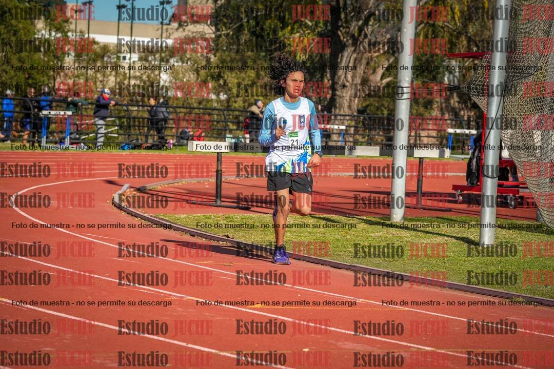 Fotos de los 2400 m llanos de varones