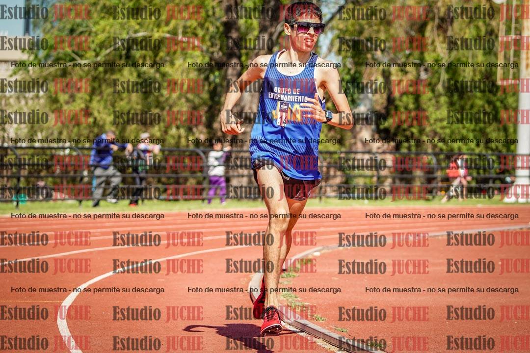 Fotos de los 2400 m de varones