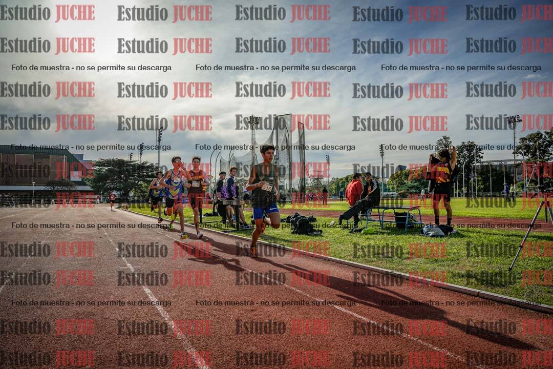 Fotos de los 600 m llanos de varones
