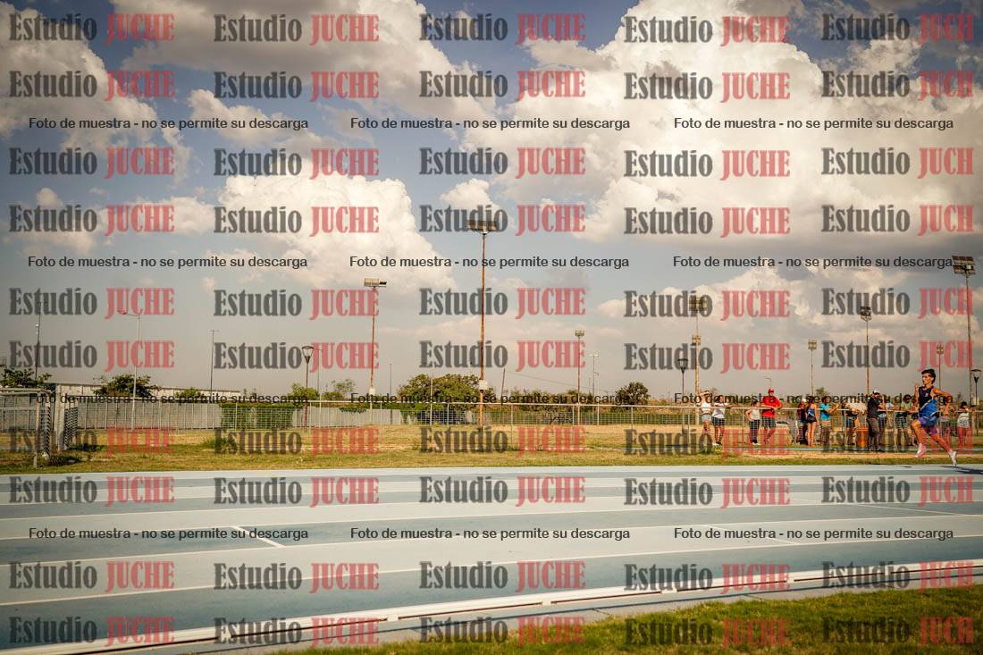 Fotos de los 300 m llanos de varones