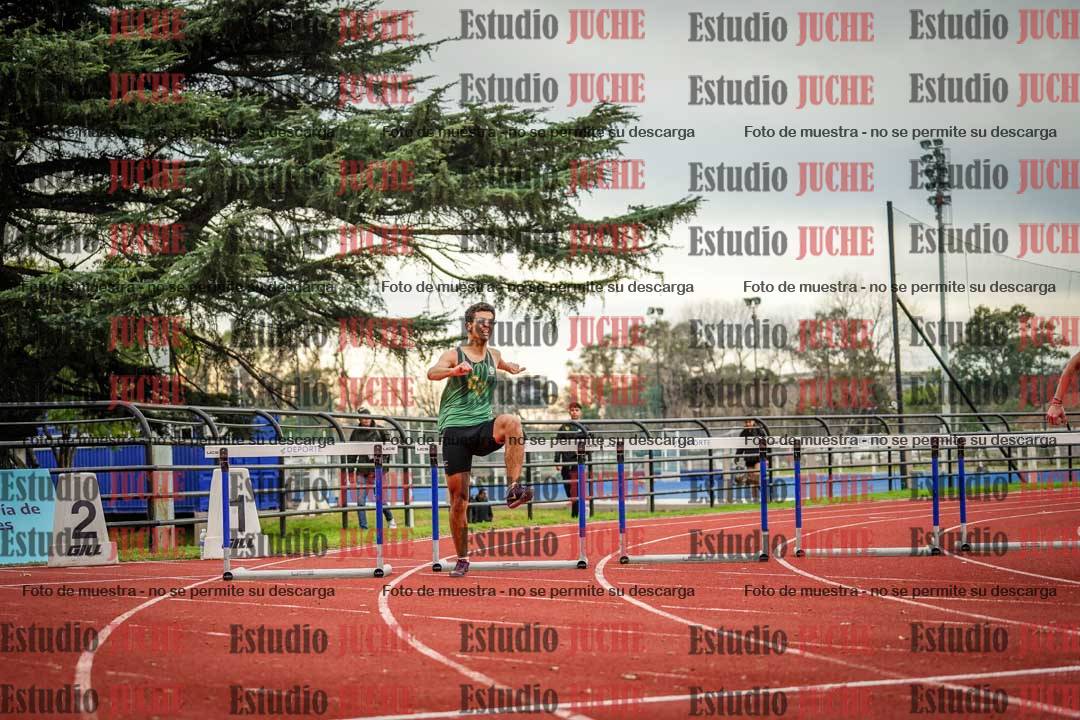 Fotos de los 400 m con vallas de varones