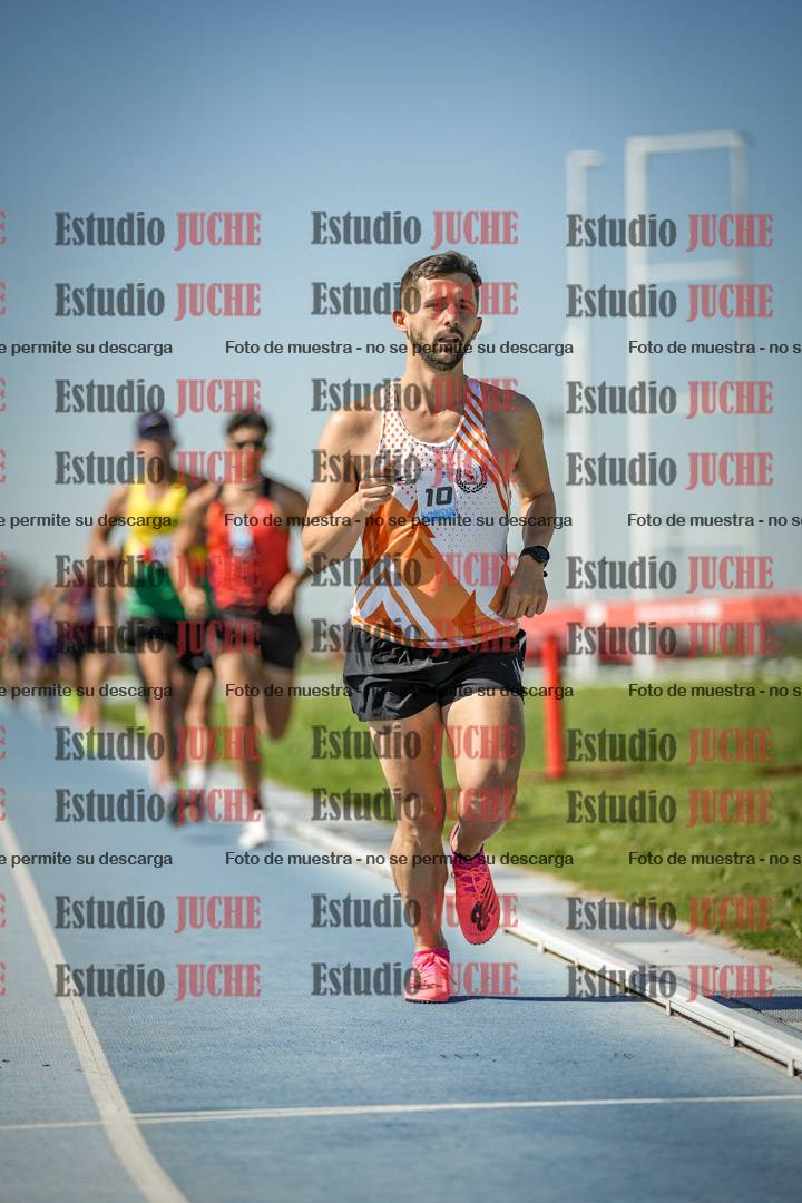 Fotos de los 5000 m de mujeres y varones - serie 2