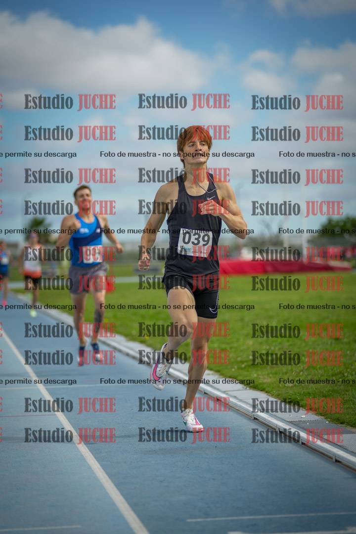 Fotos de los 1000 m llanos de varones