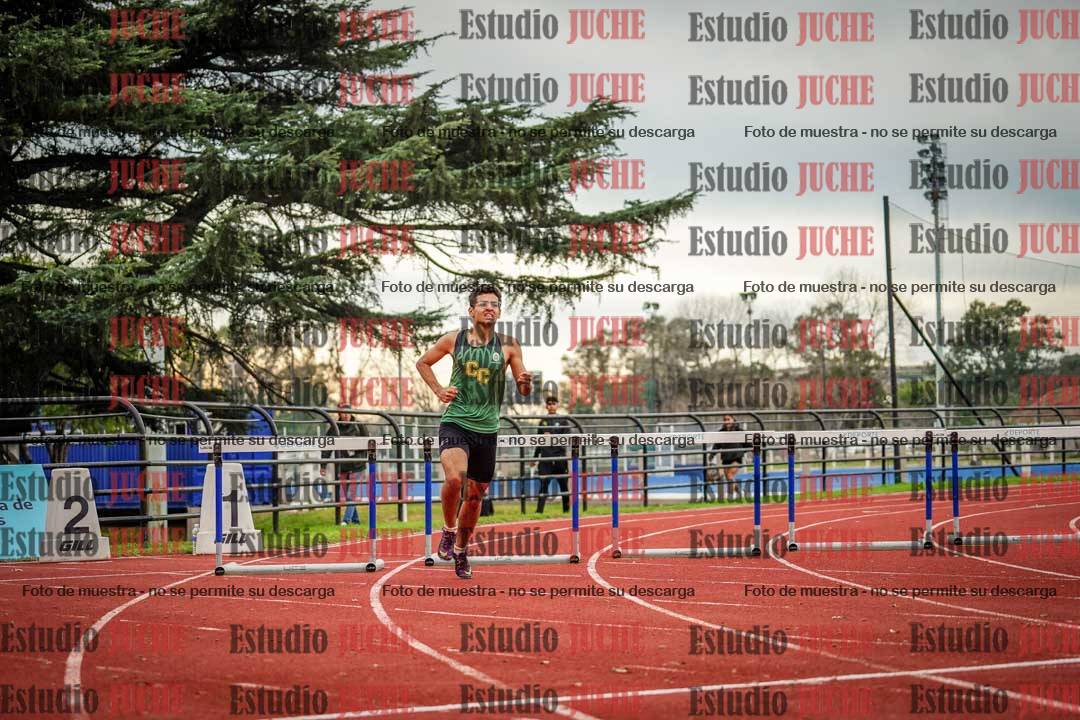 Fotos de los 400 m con vallas de varones