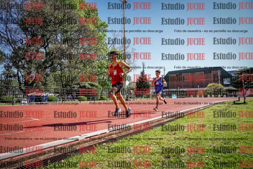 Fotos de los 2400 m de varones