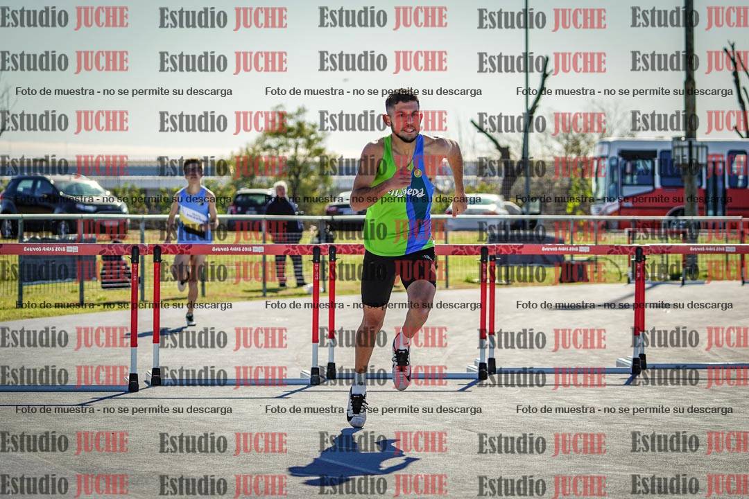 Fotos de los 400 m con vallas de varones