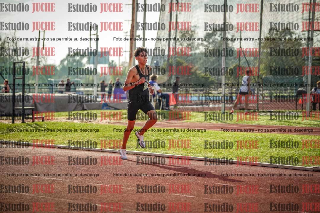 Fotos de los 2000 m con obstáculos de varones