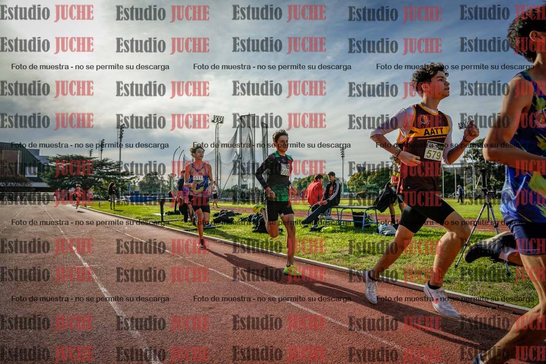 Fotos de los 600 m llanos de varones