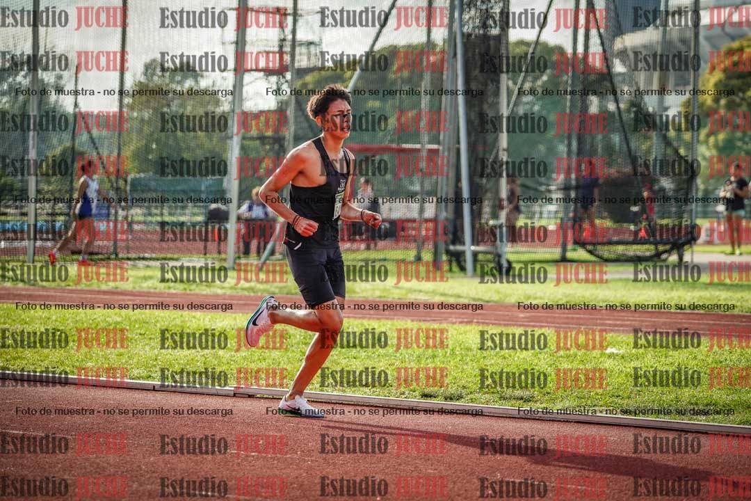 Fotos de los 2000 m con obstáculos de varones