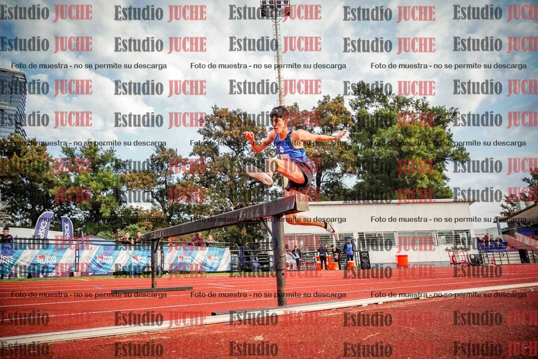 Fotos de los 3000 m con obstáculos de varones