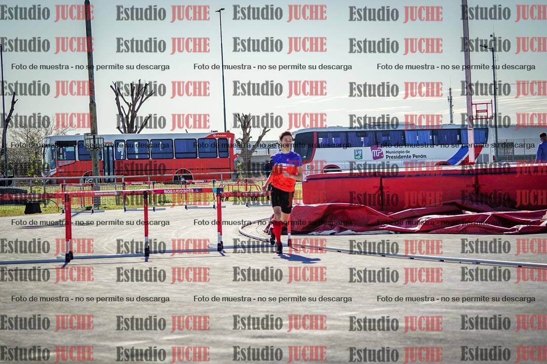Fotos de los 400 m con vallas de varones